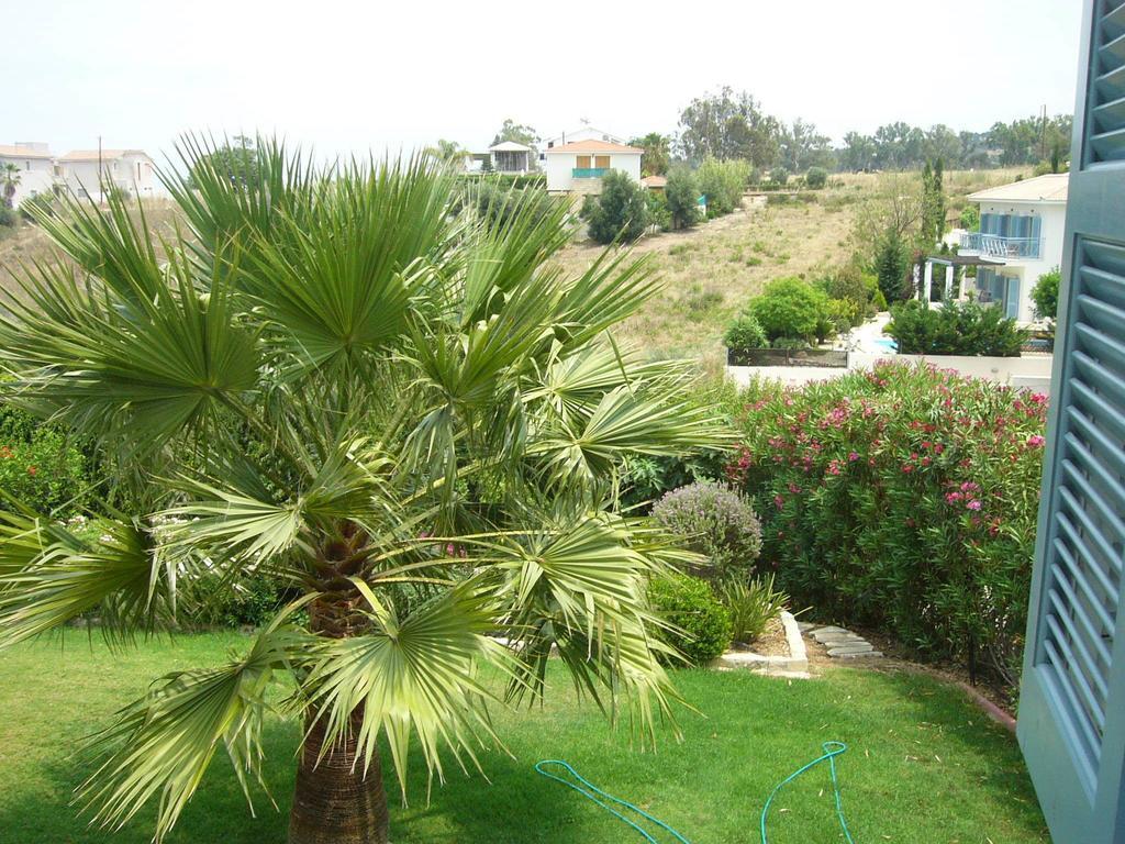 Villa Riverside Polis Camera foto