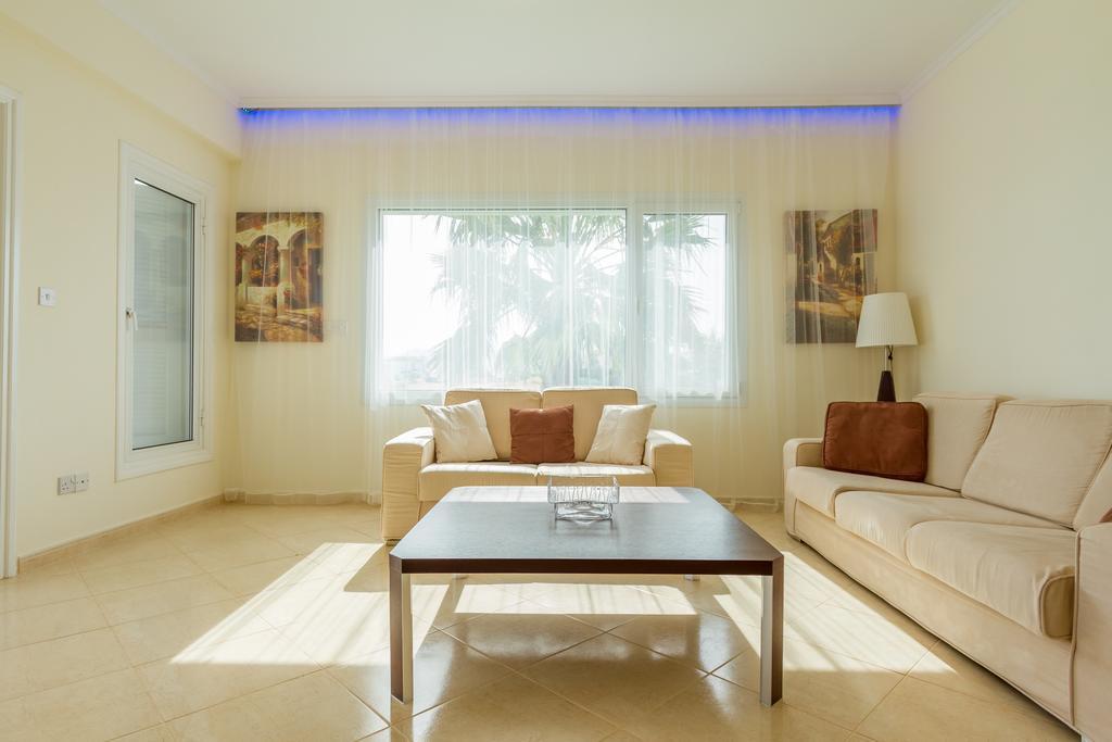 Villa Riverside Polis Esterno foto